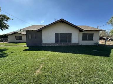 Main picture of 14451 Bon View Ave