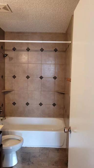 Main picture of 8804 Schick Rd