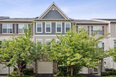 Main picture of 42609 Chisholm Dr