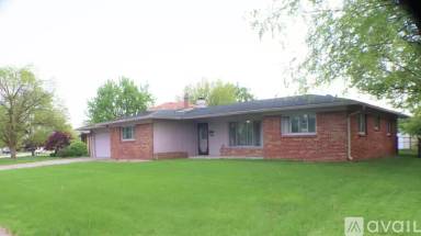 Main picture of 2338 Winton Ave