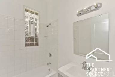 Main picture of 3826 N Ashland Ave