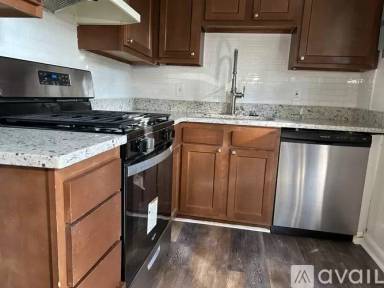 Main picture of 2526 Peachwood Cir NE