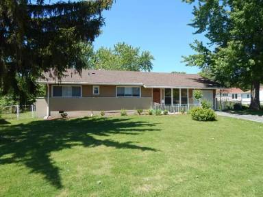 Main picture of 240 Illinois Blvd