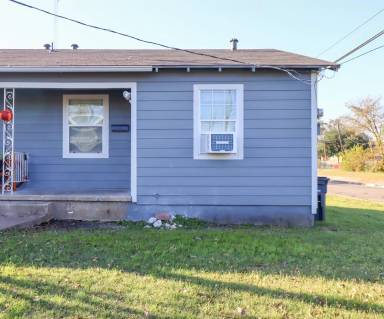 Main picture of 112 W Avenue A