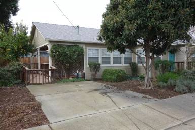 Main picture of 416 2nd St
