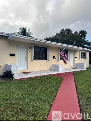 Main picture of 5827 NW 37th St