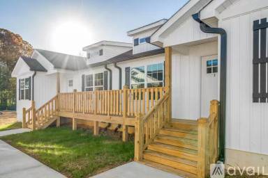 Main picture of 309 Shady Dr