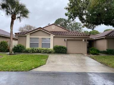Main picture of 491 St Tropez Cir NE