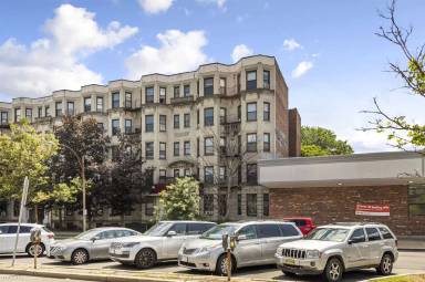Main picture of 1258 Commonwealth Ave