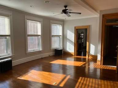 Main picture of 1638 N Pennsylvania St