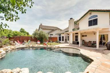 Main picture of 7917 Caymus Dr