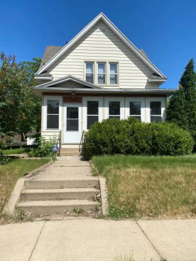Main picture of 714 14th Ave S