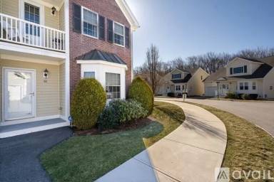 Main picture of 20 Denworth Bell Cir