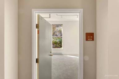 Main picture of 12 Buena Vista Ter