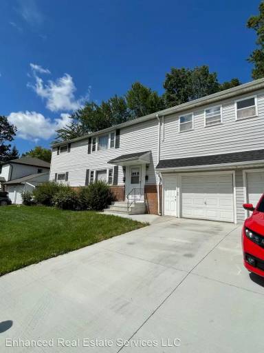 Main picture of 71 Solon Rd