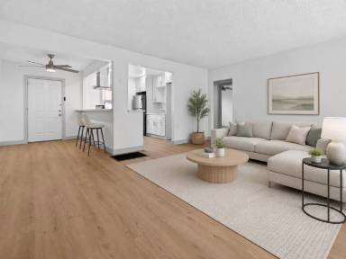 Main picture of 933 Alamitos Ave