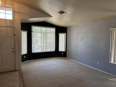 Main picture of 721 E Gail Dr