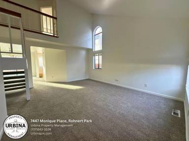 Main picture of 7447 Monique Pl