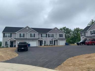 Main picture of 1125 Hilltop Ln