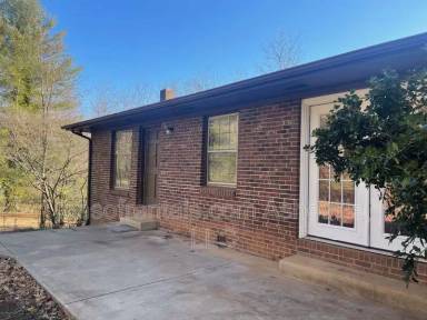 Main picture of 50 Ledbetter Rd