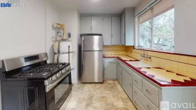 Main picture of 1633 28th Ave