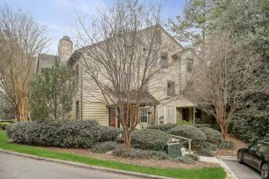 Main picture of 212 Autumn Chase Dr