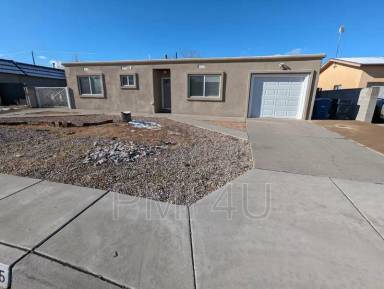 Main picture of 4225 Penelope Pl NE