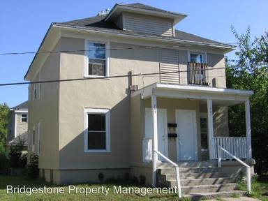 Main picture of 743 Liberty St SW