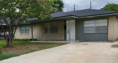 Main picture of 737 NW 14th St