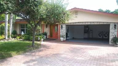 Main picture of 3881 NW 100th Ave