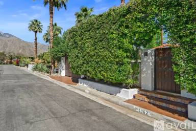 Main picture of 1062 E Buena Vista Dr