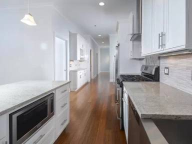 Main picture of 35 N Aberdeen St