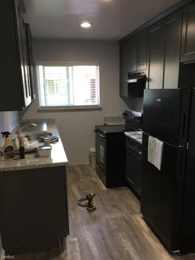 Main picture of 3765 Miramar Way