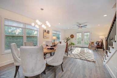 Main picture of 223 Sunset Rd
