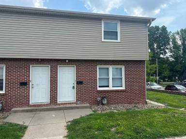 Main picture of 814 2nd Ave