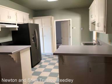 Main picture of 9234 S Alta Ave