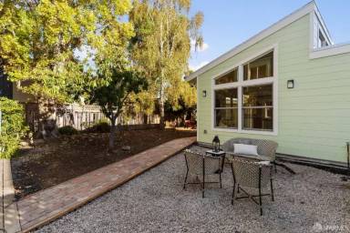 Main picture of 2024 Prince St