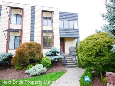 Main picture of 10716 NE 65th Ln