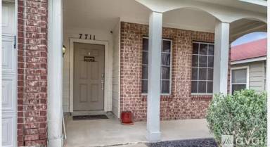 Main picture of 7711 Parkwood Way