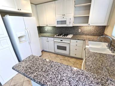 Main picture of 286 N Madison Ave