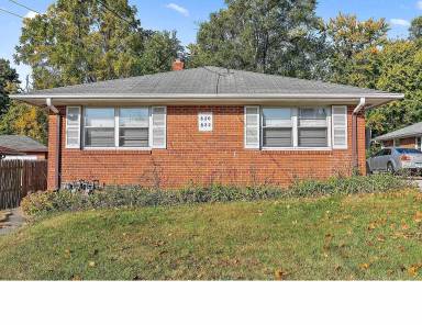 Main picture of 820 Royal Ave