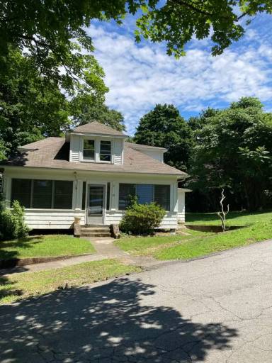 Main picture of 23 Thermos Ave