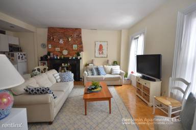 Main picture of 12 Hancock St