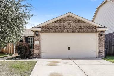 Main picture of 4729 Cedar Springs Dr