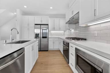 Main picture of 1220 Windmill Rd