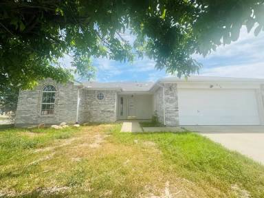 Main picture of 1230 James Ln