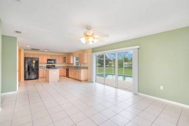 Main picture of 4055 Navajo Ln