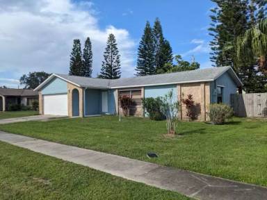 Main picture of 1638 W Shores Rd