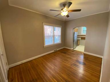 Main picture of 33 W Patterson Ave