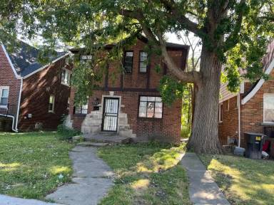 Main picture of 9311 Bedford St